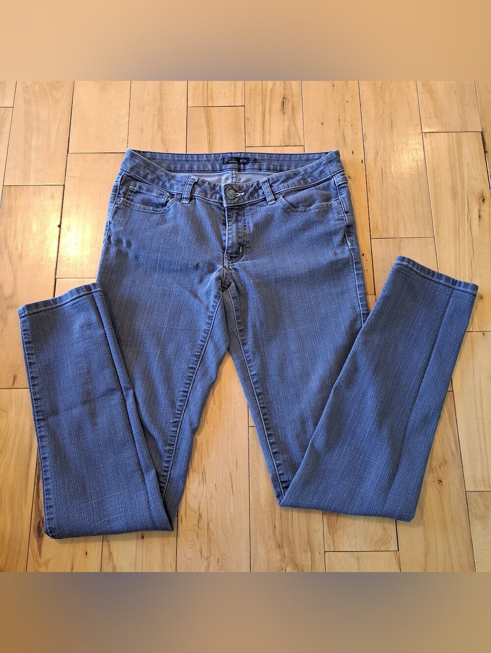 PRANA KARA SKINNY JEANS Gray Wash Color Size 29/8
